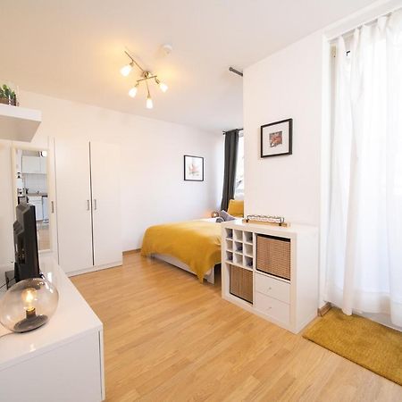 Studio Shiny - Zentral Mit Balkon - Messe - Kueche Neuss Eksteriør bilde