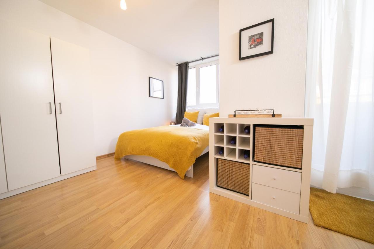 Studio Shiny - Zentral Mit Balkon - Messe - Kueche Neuss Eksteriør bilde