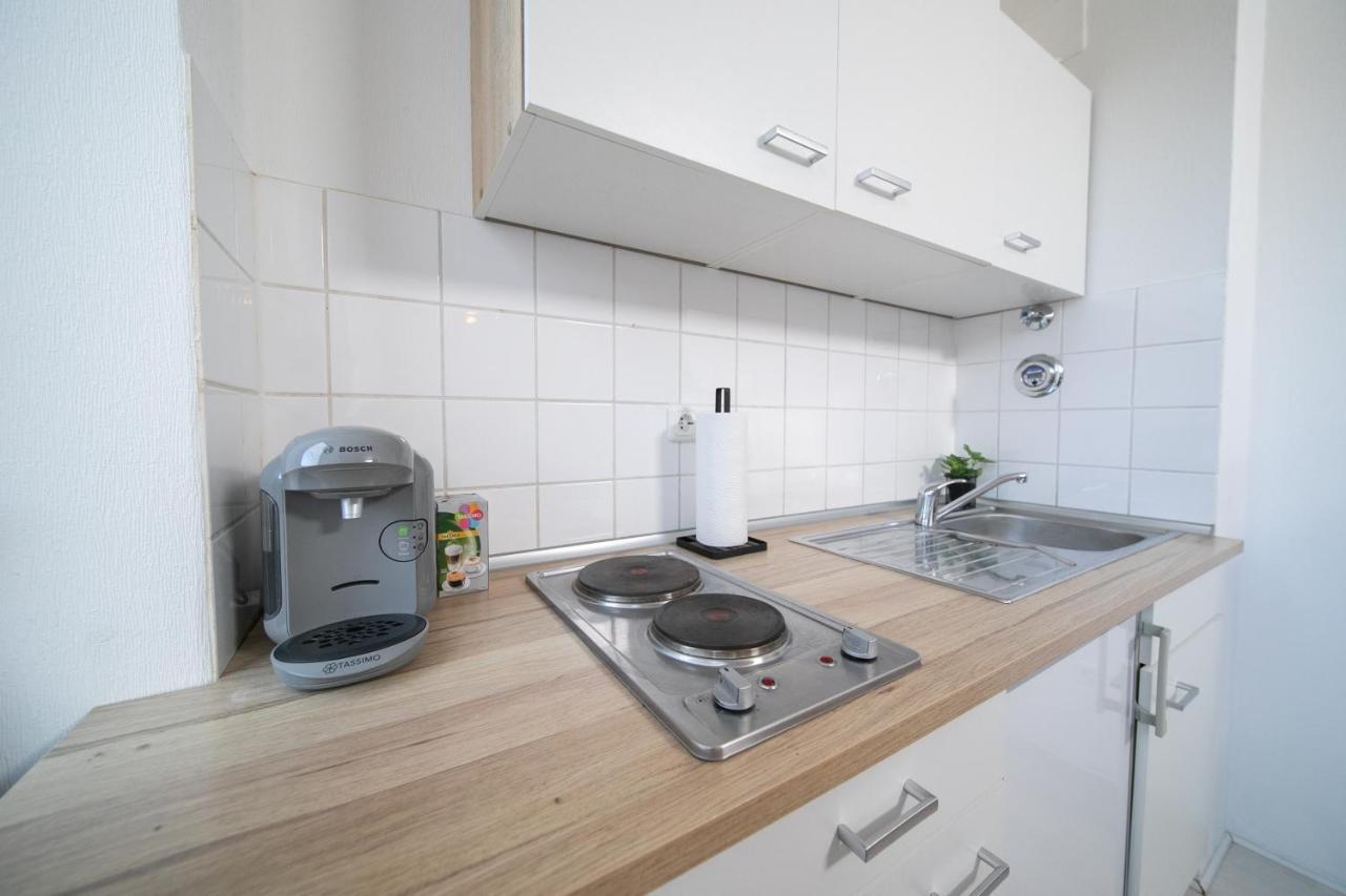 Studio Shiny - Zentral Mit Balkon - Messe - Kueche Neuss Eksteriør bilde